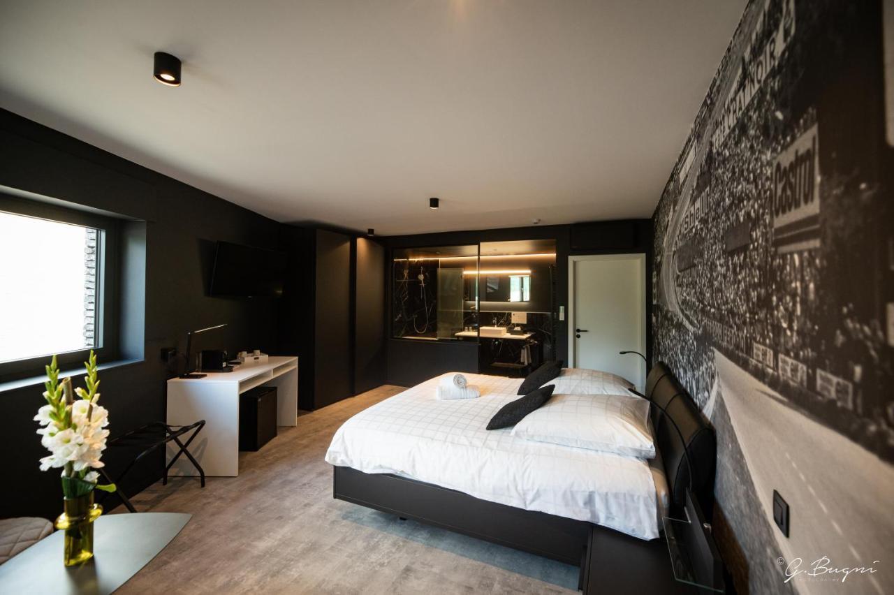 Les Thermes De Spa By La Cour De La Reine Hotel, Suites & Acces Gratuit Au Centre Thermal Exterior foto